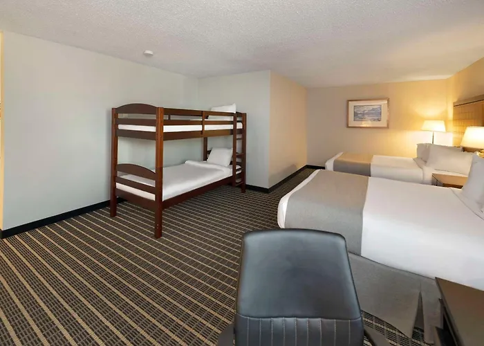 Clarion Pointe